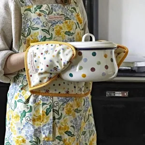 Polka Dot Medium Enamel Cooking Pot